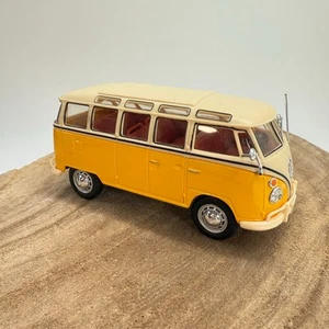 Yellow Hongwell VW Comb1 1:43 Scale, Volkswagen Bus by Hongwell Diecast VW Bus - Picture 1 of 8