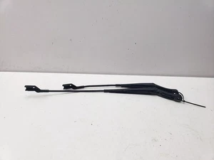 FORD KA+ MK3 PAIR OF FRONT WINDSCREEN WIPER ARMS 2018 E4B5-17B589-DB - Picture 1 of 17