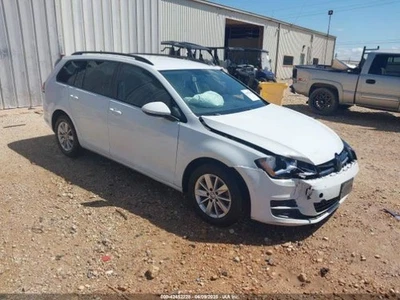 GOLF      2015 Front Seat 1755162 Foto 1 de 4