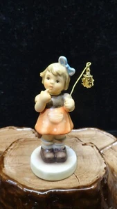 VINTAGE HUMMEL GOEBEL FIGURINE A LUCKY BUG #2297 MEMBERSHIP CLUB 2009 - Picture 1 of 8