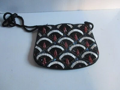 Bolso de Noche Vintage Negro con Cuentas Rojas y Blancas Cartera de Cóctel EE. UU. Patente Años 70 Foto 1 de 4