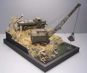 Rarissimo diorama 1:35 primi esercito tedesco - escavatore M60 e Mercedes Benz 315 LG - Foto 1 di 12