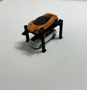 1:64 Scale Hotwheels Diecast Matchbox 4 Post Lift, 2pk - Picture 1 of 2