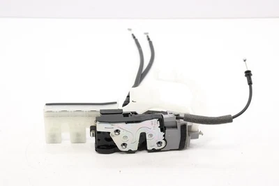 PESTILLO DE CERRADURA DE PUERTA DEL LADO DEL CONDUCTOR DELANTERO IZQUIERDO HYUNDAI TUCSON 2016-2021 OEM 81310D3010 Foto 1 de 4