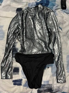 MOTEL NIX MATT SILVER SEQUIN FISHSCALE BODYSUIT SZ M BNWT (ACC531 - Picture 1 of 8