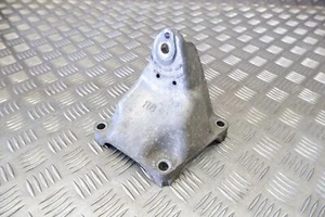 LEXUS GS300H 2015 RIGHT SIDE ENGINE MOUNT BRACKET 12311-36100 OEM - Foto 1 di 6