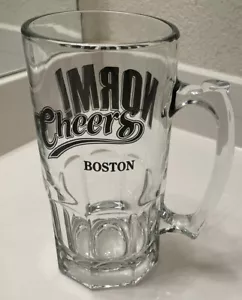 ¡Norma! Taza de cerveza Cheers Boston letras negras vidrio transparente de 8" de alto - Imagen 1 de 4