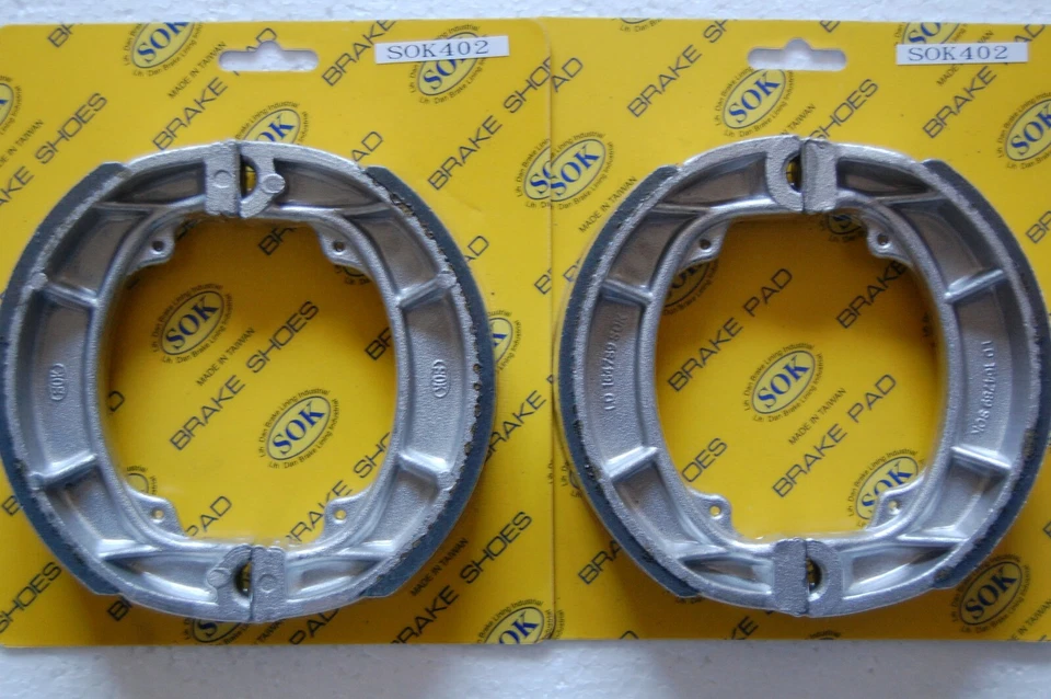ZAPATAS DE FRENO DELANTERAS Y TRASERAS PARA SUZUKI K 125 DS 250, 1980-1995 DS250 K125 Foto 1 de 1