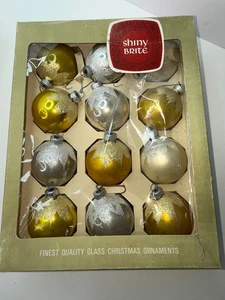 Vintage Christmas Gold & Silver Glittered Shiny Brite Ornaments 12 Quality Glass - Picture 1 of 7