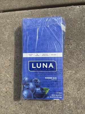 15 Pack - Luna Blueberry Bliss Bar Made With Organic Oats 1.69 7g Protein - Image 1 of 3