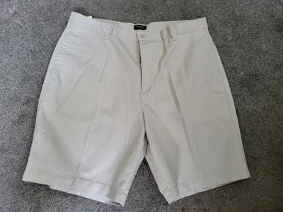 Pantalones cortos de mezclilla de algodón caqui plisados beige Dockers para hombre talla 40 grandes y altos Foto 1 de 3