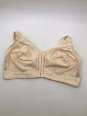 Playtex Women's 18 Hour Wireless Bra Comfort-Strap Full-Coverage 4693, Sz 40D - Image 1 of 4