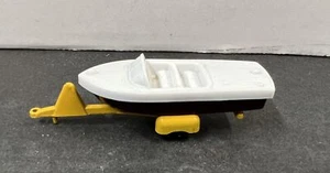 Vintage Tootsietoy Chris-Craft Capri Boat and Tee-Nee Trailer Chicago USA #24 - Picture 1 of 7
