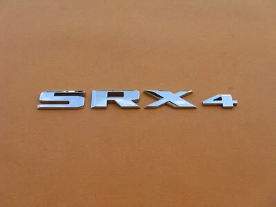 10 11 12 13 14 15 16 CADILLAC SRX 4 TAPA PUERTA TRASERA EMBLEMA LOGOTIPO INSIGNIA SIGNO A43204 Foto 1 de 4