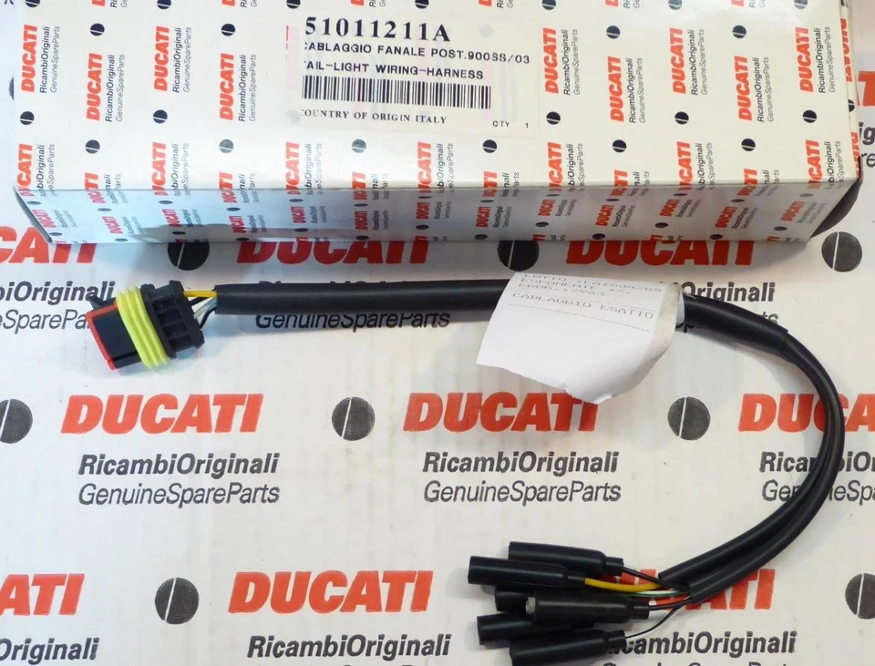 Ducati Supersport 750-1000 1998-2007 luz trasera cableado arnés cable 51011211A -U Foto 1 de 1