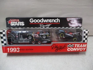 1993 Matchbox Superstars Team Convoy Dale Earnhardt GM Goodwrench - Picture 1 of 2