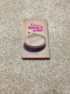 RIPLEY'S BELIEVE IT OR NOT! 18TH SERIES 1971 PAPERBACK BOOK - Foto 1 di 7