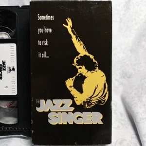 The Jazz Singer (VHS, 1993) Neil Diamond, Lucie Arnaz, Laurence Olivier - Picture 1 of 3