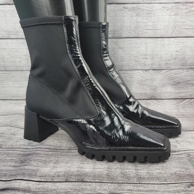 Botas calcetín punta cuadrada en negro talla 7 de ASOS DESIGN Remix Foto 1 de 4