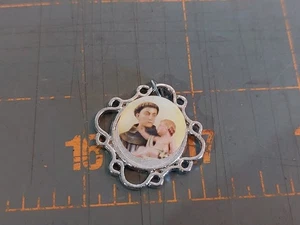 Ciondolo Religioso Vintage Reliquia Ex Indumentis Italia - Foto 1 di 2