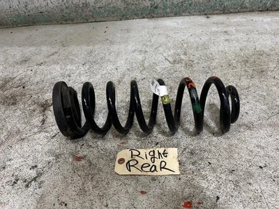 Muelle helicoidal trasero lado conductor o pasajero HYUNDAI SANTA FE 2024 FABRICANTE DE EQUIPOS ORIGINALES  Foto 1 de 4