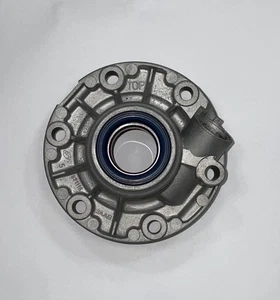 Classic SAAB 900 LEFT Inner Driver Axle Flange Carrier Housing 871116 - Picture 1 of 2