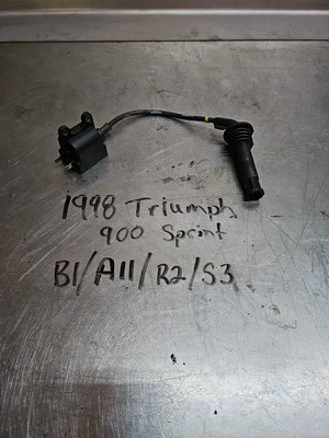 98 Triumph Sprint 900 1998 bobina de encendido cilindro 3 Foto 1 de 4