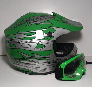 Green Flames TCMT Motorcycle Helmet & Goggles DOT youth M 51-52cm - Picture 1 of 9