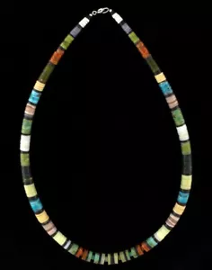 Collar Heishi Graduado Multicolor 20" Por Gerard & Mary L. Calabaza - Imagen 1 de 2