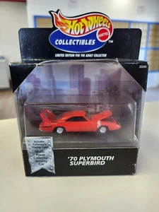 1999 100% Hot Wheels 1970 Plymouth Superbird w/lifted hood and Real Riders - Picture 1 of 3