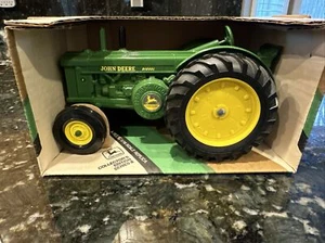 Vintage ERTL John Deere 1949/1954 Model R Tractor Replica 1:16 - Picture 1 of 4