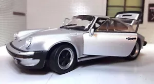 Modellino auto pressofuso scala G 1:24 Porsche 911 Turbo 3.0 1974 Welly Superb 24043 - Foto 1 di 4