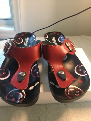 Aerosoft Women's Us 8 Sandals Emoji T-Strap Adjustable Buckle Burgundy A0892 - Image 1 of 4