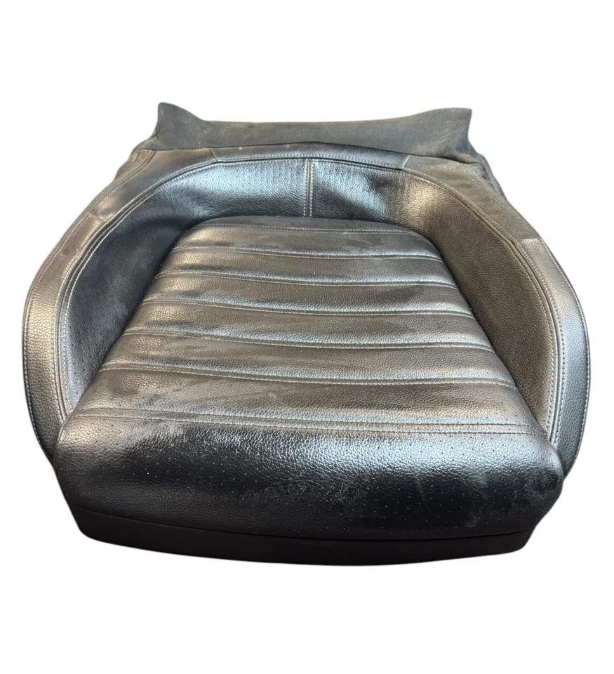 Volkswagen Passat CC 2009-2012 delantero derecho paso asiento inferior cojín OEM Foto 1 de 4
