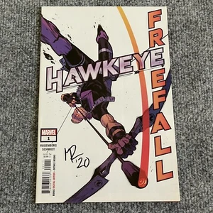 Hawkeye Freefall 1 Kim Jacinto Cover Signed Matthew Rosenberg Autograph - Picture 1 of 7