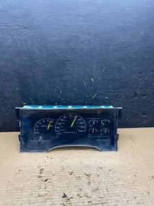 1995 to 1998 Chevrolet Tahoe Escalade Speedometer Cluster Gauge S9038 DG - Picture 1 of 7