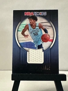 2023-24 Panini NBA Hoops - Rookie Remembrance Ja Morant #RR-JAM (MEM) - Foto 1 di 2