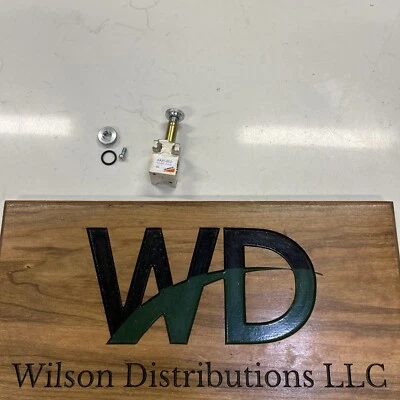 CAMOZZI AA31-0C2 / AA310C2 (BRAND NEW) - Image 1 of 4