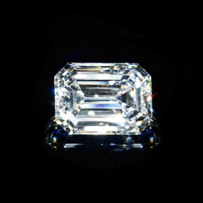 EGL Lab-created Loose Diamond 1.10 Carat H / VVS2 Emerald Cut 6.9 mm R74 - Image 1 of 4
