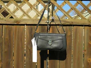 Calvin Klein Statement Series Lock Shoulder Bag Black - New - Picture 1 of 4