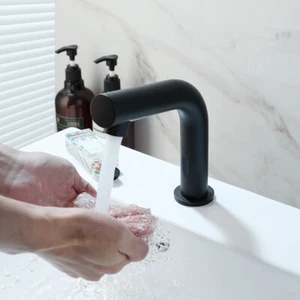 Rubinetto lavabo bagno sensore automatico nero touch free miscelatore un foro rubinetto vanità - Foto 1 di 14