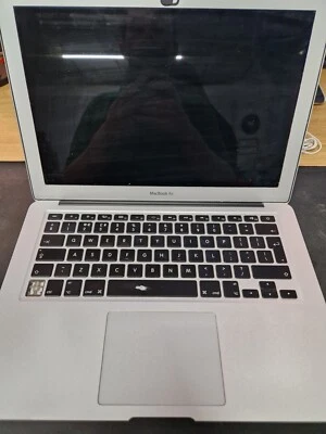 DAMAGED APPLE MACBOOK AIR 13" LAPTOP (2015) A1466 - Image 1 of 4