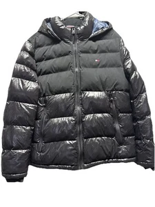 NWT TOMMY HILFIGER MEN'S WIND RESISTANT HOODED PUFFER JACKET IN BLACK SIZE L - Picture 1 of 9