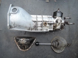 Alfa Romeo GIULIETTA SPIDER NORMALE 4 Speed Borg Warner TUNNEL CASE TRANSMISSION - Picture 1 of 20