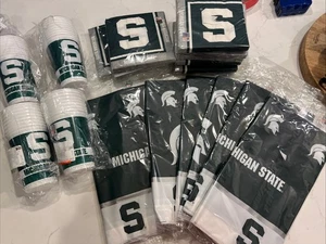 Michigan State Spartans Party Pack 160 Napkins, 32 Cups, 6 Table Cloths - Picture 1 of 9