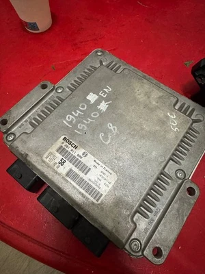 CALCULATEUR C8 , FIAT ULYSSE 2.0 EDC15C2 0281011800/9656314280/1940EN - Immagine 1 di 2