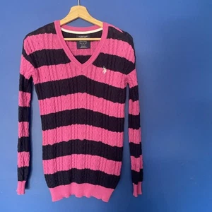 U.S. Polo Assn Women’s Striped Navy & Pink Cable Knit V Neck Jumper Size Small - Picture 1 of 6