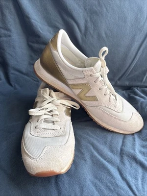 Zapatillas New Balance 420 Retro Dorado Crema Gamuza Talla 9 Foto 1 de 4