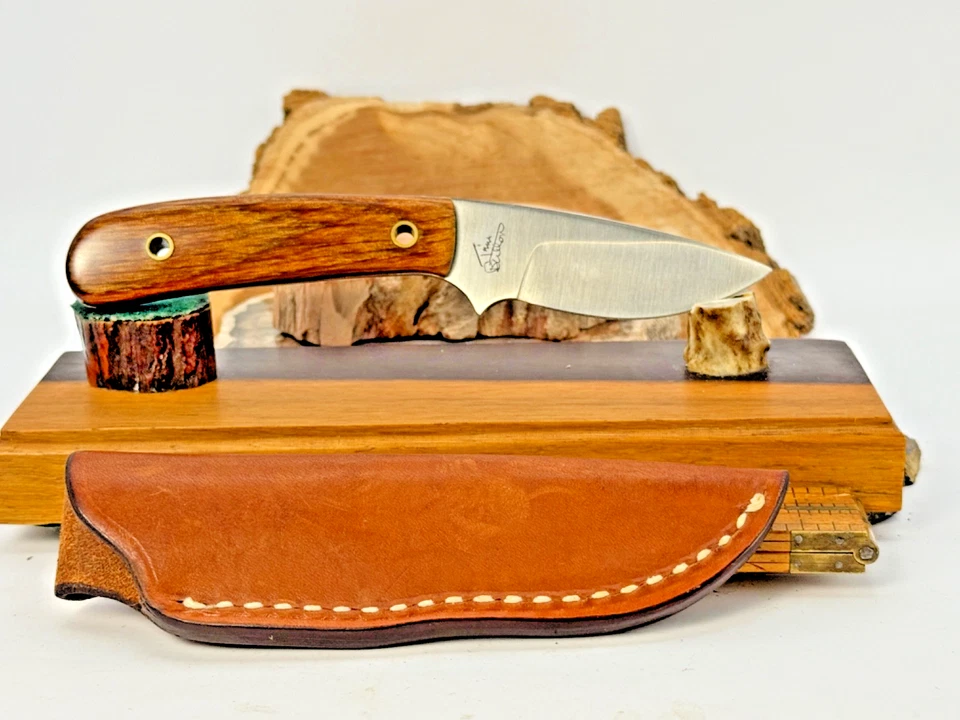 Cuchillo Blde fijo hecho a mano personalizado Tim Britton con funda de búfalo de hoja de 3"--2572,25 Foto 1 de 4