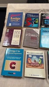 Grande collection de livres de programmation Commodore Amiga (4) - Photo 1/3